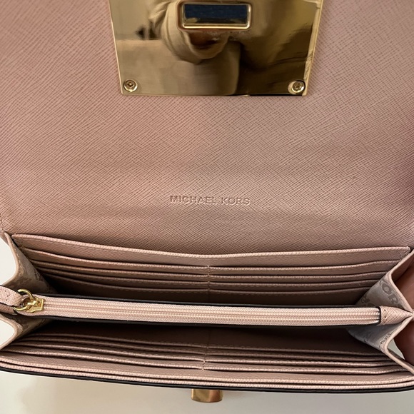 Michael Kors Wallet - Picture 4 of 4